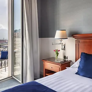 Starhotels Terminus נאפולי